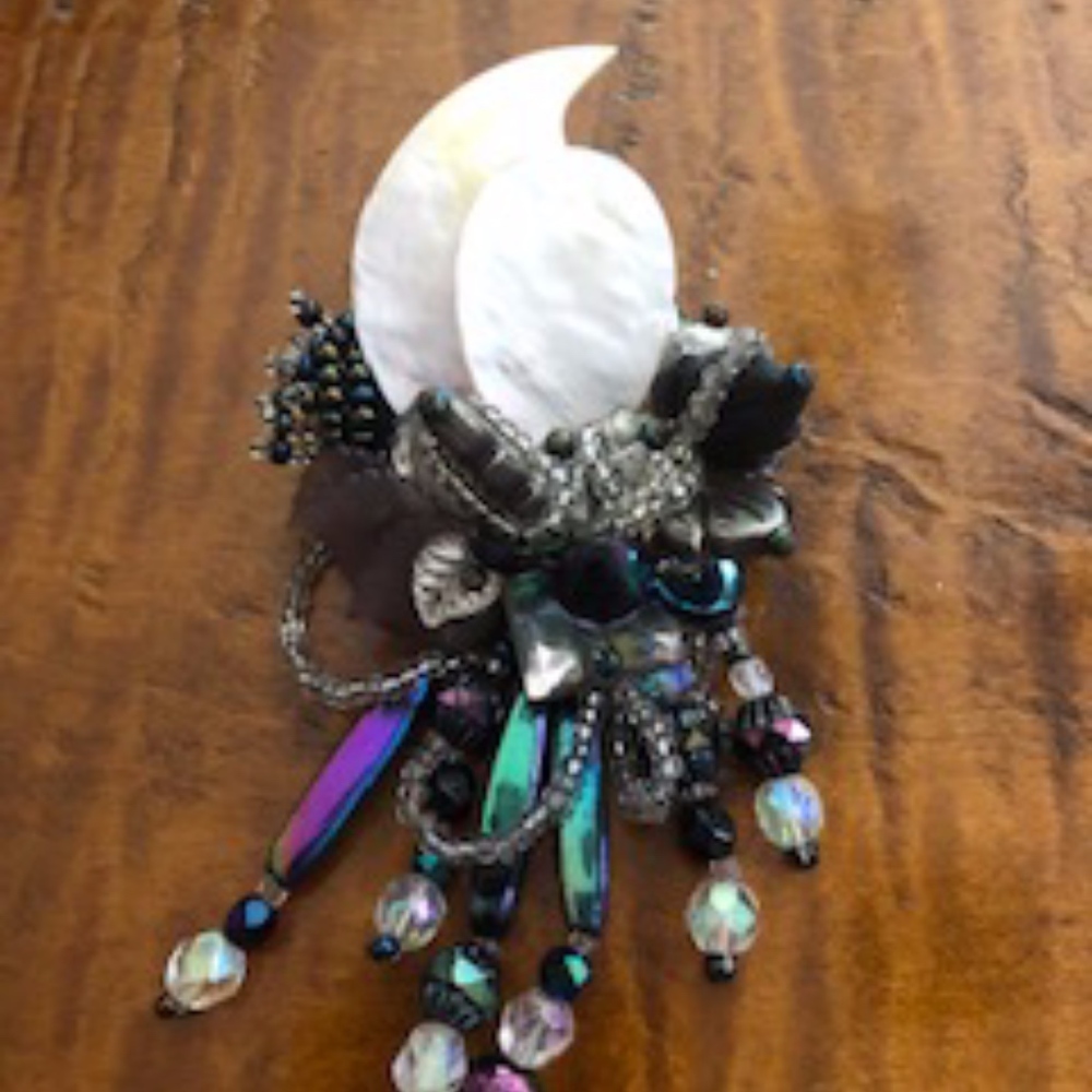 Brooch